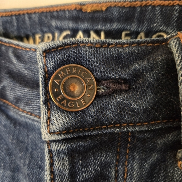 American Eagle Stretch Mid Rise Jeans Straight Leg Size 2 Short Four Button Fly - Picture 2 of 16
